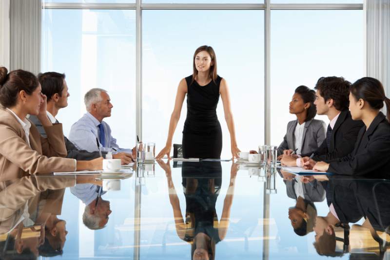 Más de 250 empresas toman medidas para promover el liderazgo y la igualdad de las mujeres